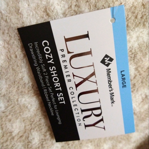 Luxury Premier Collection Cozy Sweater Lounger - Picture 7 of 9